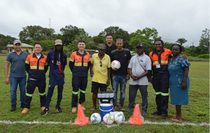 Nieuw Koffiekamp Welcomes New Soccer Field to Their Community