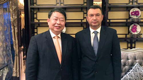 Mr. KokhirRasulzoda, Prime Minister of the Republic of Tajikistan Meets with Chairman Chen Jinghe