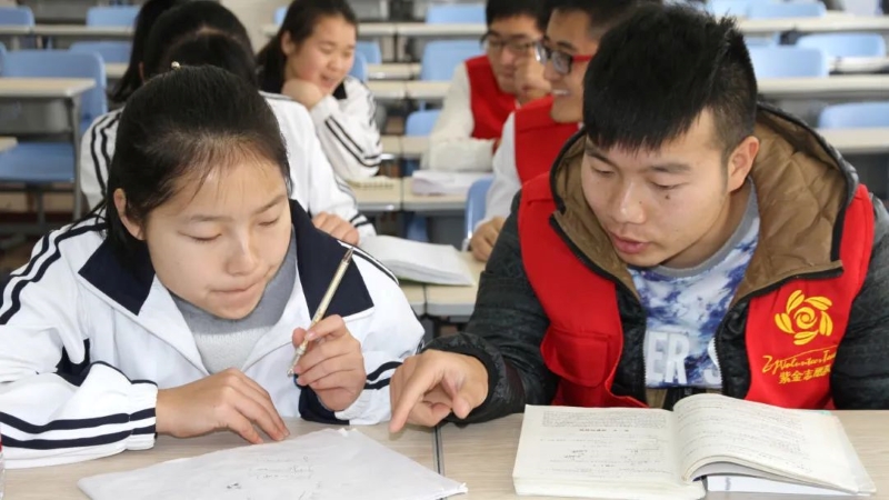 Lai Jinghua: Shining Brightly as a Zijin Employee